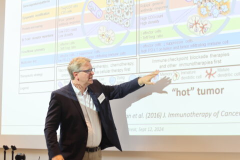 Ulf Grawunder presenting his research