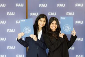 The graduates proudly show their certificates (photo: Giulia Iannicelli)